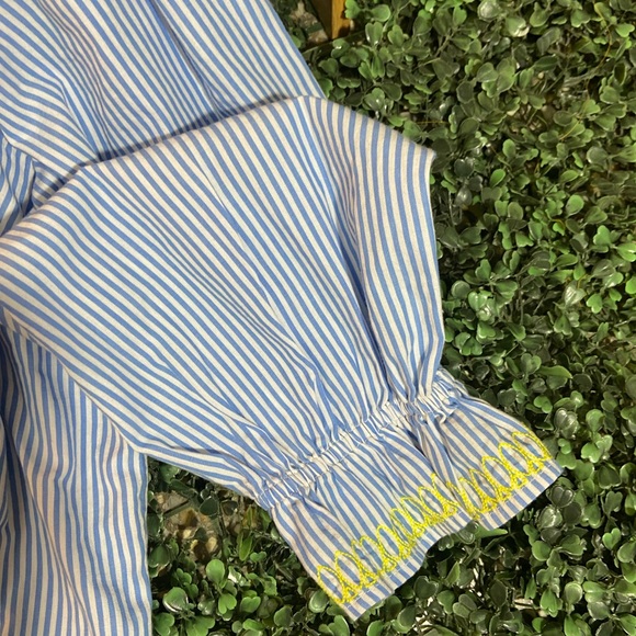 🛍️Striped Tops. Size- Tag it’s XXS BUT THIS IS BIGGER IN SIZE -⬇️Measurement - Picture 12 of 12